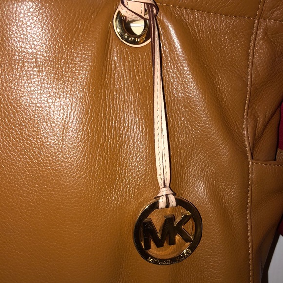 MK BAG - Picture 2 of 3